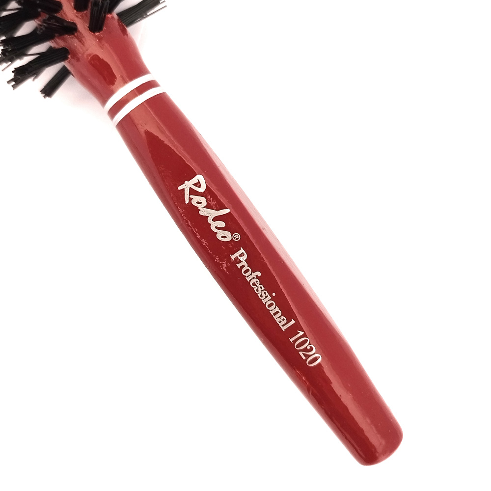 Четка за Коса Rodeo professional 38мм10реда 180гъстота RODEO 8.00 лв. (€ 4.09)