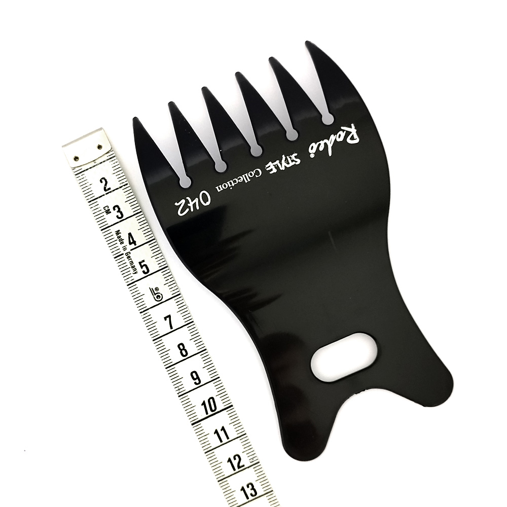 Фризьорски гребен RODEO professional Comb 042 RODEO € 2.30 Фризьорски гребен RODEO professional Comb 042 RODEO € 2.30