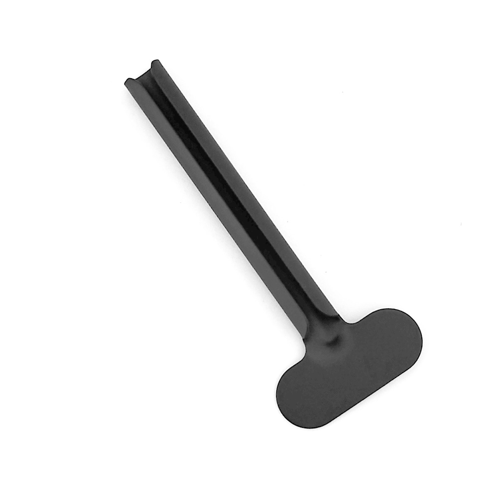 Метален ключ за изпразване на туби с боя ZaSalona 3.80 лв. (€ 1.94)