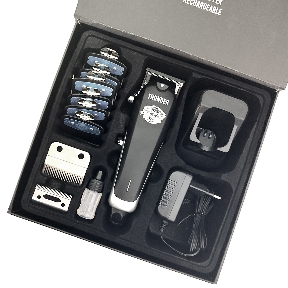 Професионална машинка за подстригване THUNDER Captain Cook 196.00 лв. (€ 100.16)