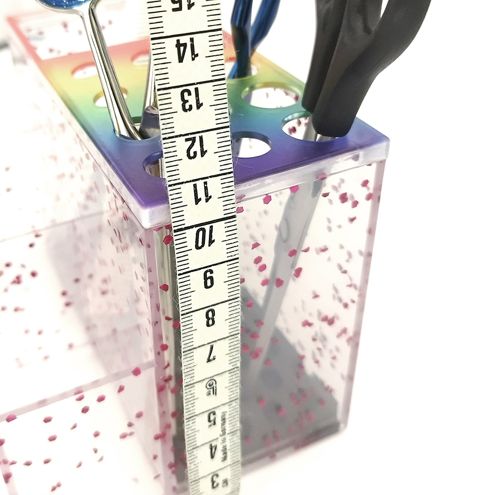 Органайзер за ножици и фризьорски аксесоари SN007-червен ZaSalona 20.00 лв. (€ 10.22)