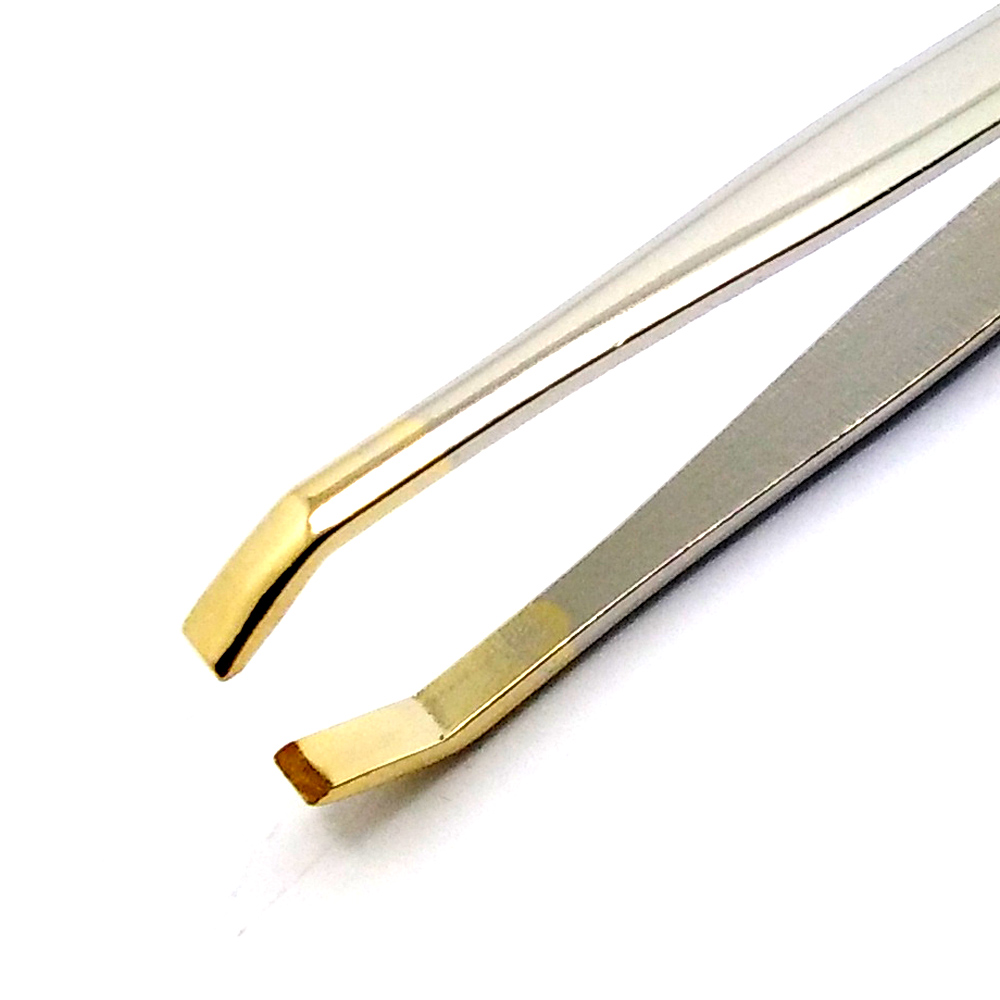 Пинсетa ZaSalona 2.16 лв. (€ 1.10)