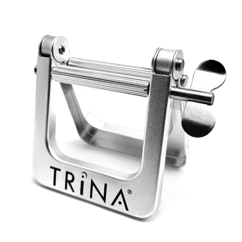Преса за изстискване на туби боя TRINA 32.00 лв. (€ 16.35) Преса за изстискване на туби боя TRINA 32.00 лв. (€ 16.35)