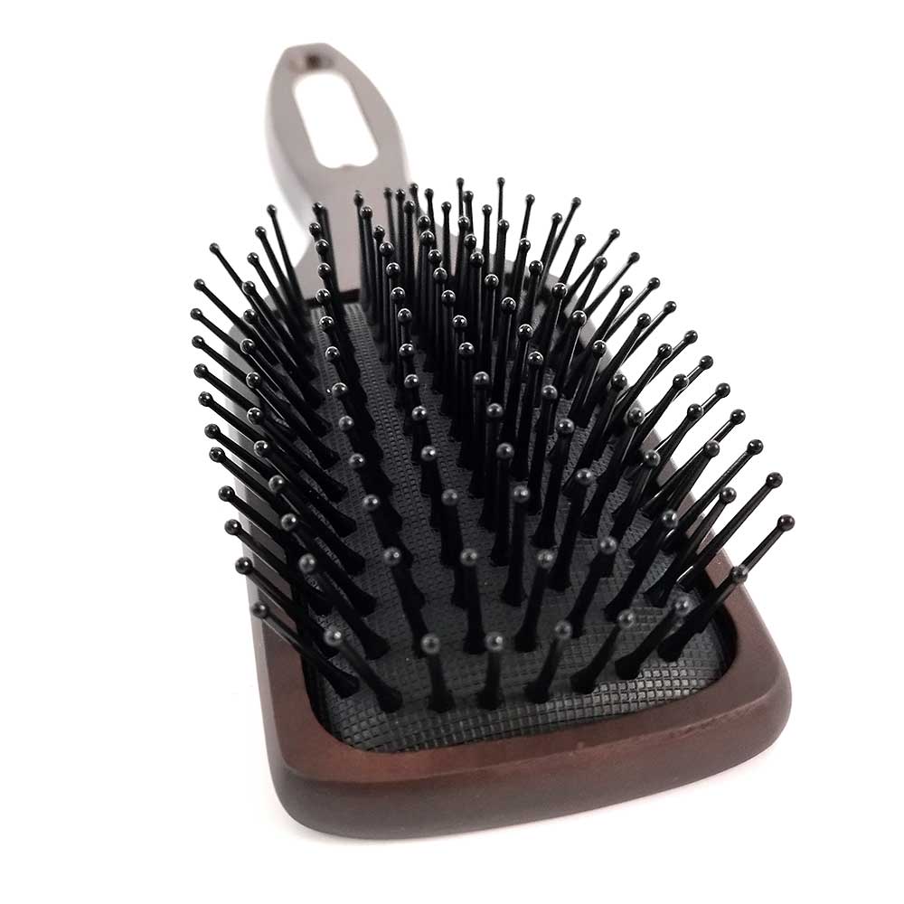 Професионална Четка за коса TRINA 10.50 лв. (€ 5.37)